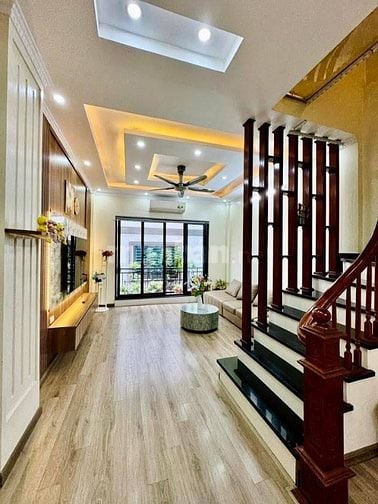 Nhà Đẹp Ngõ Ô TÔ, Phân Lô, Hoàng Mai 42m, 5 tầng, mt 4.2m, giá 15.2 tỷ