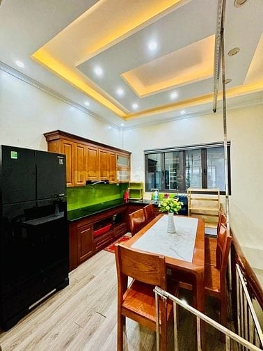 Nhà Đẹp Ngõ Ô TÔ, Phân Lô, Hoàng Mai 42m, 5 tầng, mt 4.2m, giá 15.2 tỷ