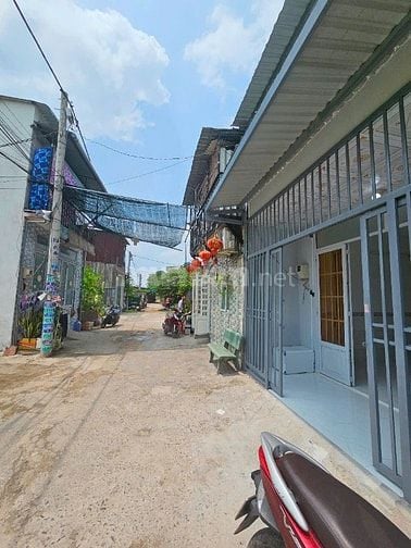 Chính chủ gửi bán gấp nhà đẹp vị trí đẹp 1XET 4*10 trệt lầu giá 1ty350