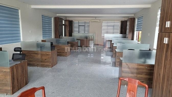 Cho thuê nhà xưởng mới 100%, mặt tiền Quốc lộ 1A, Bến Lức, Long An