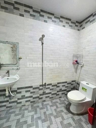 Bán gấp căn nhà cấp 4 đẹp ở Phước Thạnh-Củ chi,giá 960tr,sổ hồng riêng