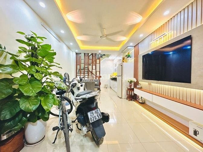 VĨNH HƯNG Ô TÔ ĐỖ CỬA 33M 5 TẦNG GIÁ 7,3 TỶ