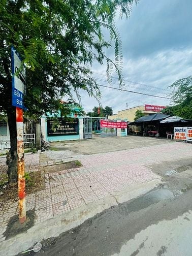 Nền đất 163m2 Đối diện VinGroup-Sát trường Học THPT Hậu Nghĩa-Thổ Full