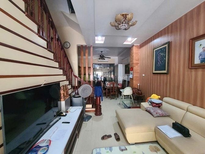 bán nhà phố Làng Việt Kiều 77m2 giá chỉ nhỉnh 26 tỷ, ô tô tránh 