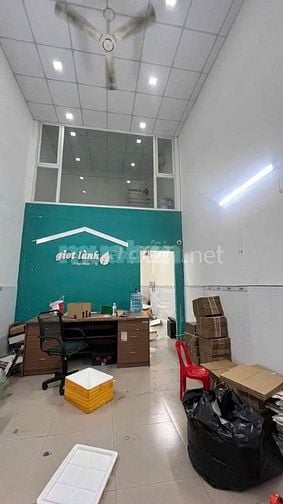 Cho thuê nhà mặt tiền Tân Sơn Nhì, P.T.S.Nhì, Q.Tân Phú giá 30tr