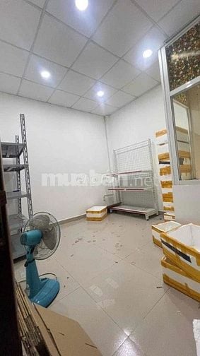 Cho thuê nhà mặt tiền Tân Sơn Nhì, P.T.S.Nhì, Q.Tân Phú giá 30tr