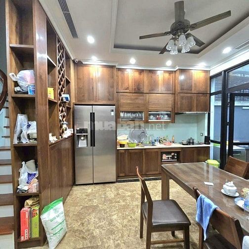 Nhà Đẹp Vinhomes Hàm Nghi – 93m², 5 Tầng Thang Máy – MT 6m – 42 Tỷ.