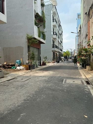 Bán đất khu nhà đẹp hẽm 7m Thoại Ngọc Hầu ( 4,3x11,7m). Giá 5,8 tỷ 