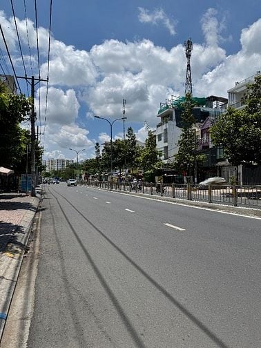 Bán Nhà (xây thô) Mặt Tiền Tạ Quang Bửu P5Q8 