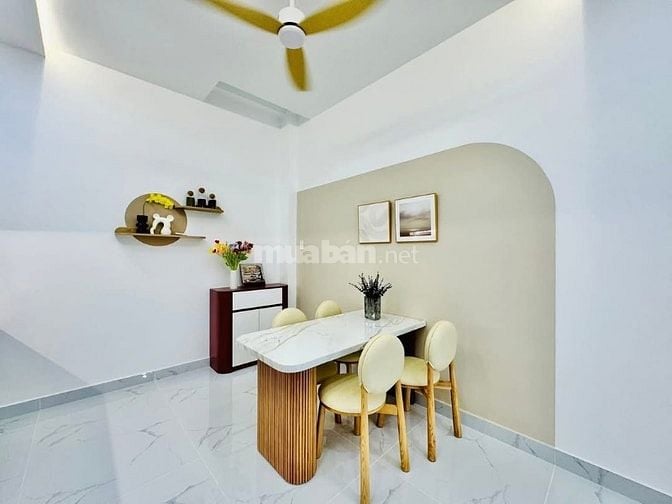 Đi nước ngoài định cư bán gấp nhà ở đường Tháp Mười, phường 2, quận 6,