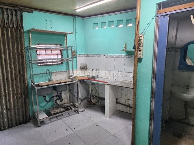 Cho thuê Phòng gần mũi tàu Trường Chinh - Cộng Hòa