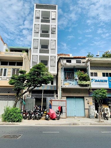 mặt tiền TRẦN BÌNH TRỌNG, Ph.5, Q. BT, dt:5x18m, 6 Tầng. 14 Phòng CHDV