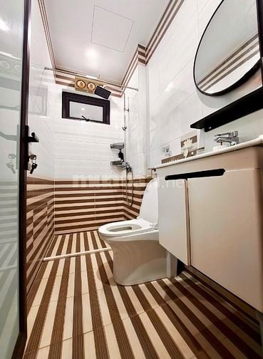 Bán nhà ngõ 10 Láng Hạ 41m2x5T, lô góc,kinh doanh,ngõ thông,giá 14.8tỷ