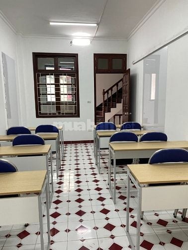 Cho thuê nhà mặt phố 94 Phạm Ngọc Thạch, 79 m2, mặt tiền 7m