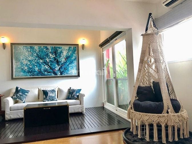 Cho thuê Biêt thự Cộng Hoà, P.4, Q. TB. 8x20m. Hầm 4L. Giá 75tr
