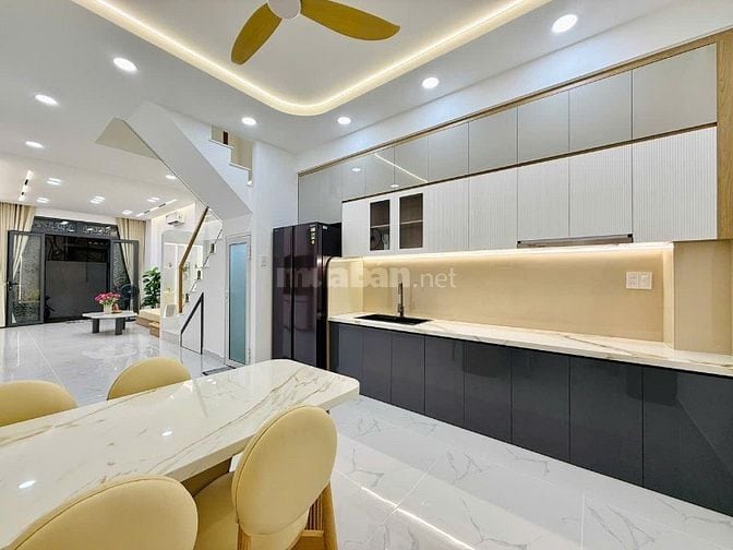 CẦN BÁN RẤT GẤP NHÀ MỚI ĐẸP ĐÚC 3LẦU MỚI XÂY FULL NỘI THẤT GIÁ MỀM
