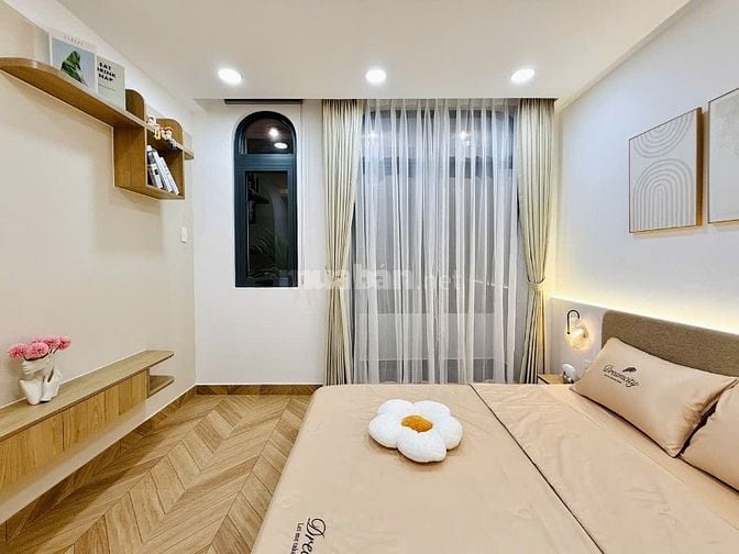 CẦN BÁN RẤT GẤP NHÀ MỚI ĐẸP ĐÚC 3LẦU MỚI XÂY FULL NỘI THẤT GIÁ MỀM