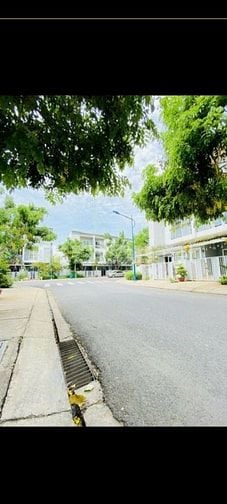 Cho thuê nhà phố Compound Mega Village ,Khang Điền, Q9