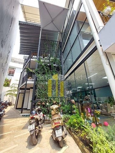 Văn Phòng 140m2 - Sàn Trống Đẹp - Giá 30 Triệu