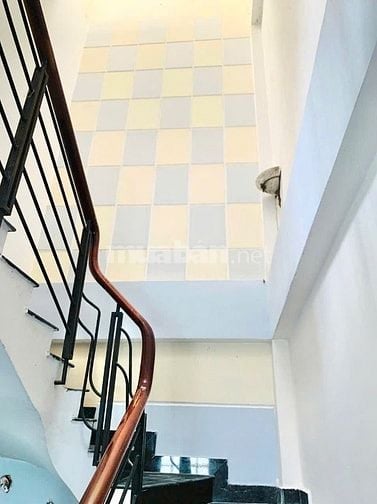 Nhà 4x16 2 lầu 4 phòng full nội thất, Đường Nguyễn Sơn. LH 0779561865.