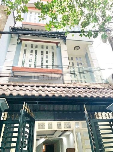 Nhà 4x16 2 lầu 4 phòng full nội thất, Đường Nguyễn Sơn. LH 0779561865.