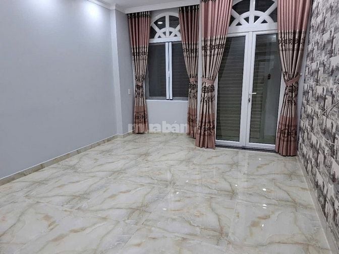 Cho thuê nhà đẹp mặt tiền Tên Lửa 25 triệu