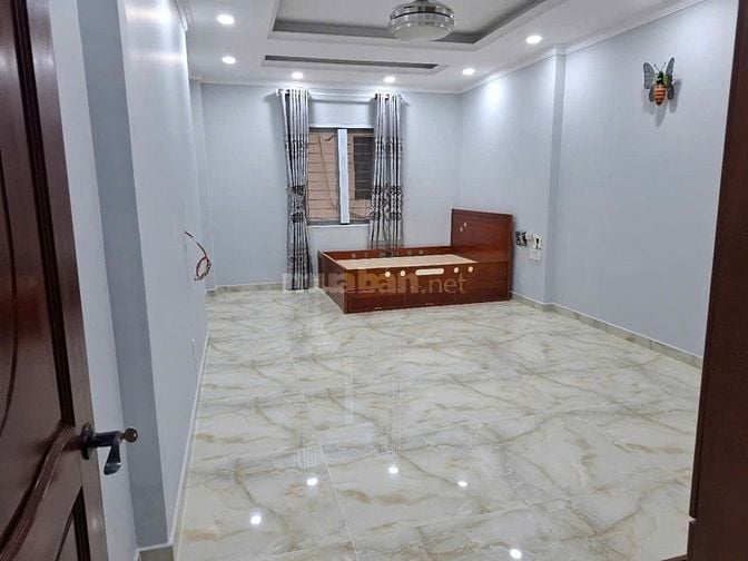 Cho thuê nhà đẹp mặt tiền Tên Lửa 25 triệu