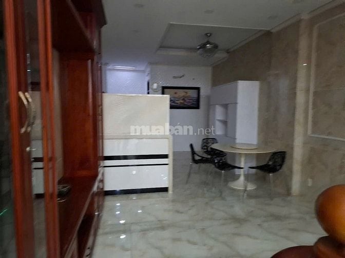 Cho thuê nhà đẹp mặt tiền Tên Lửa 25 triệu