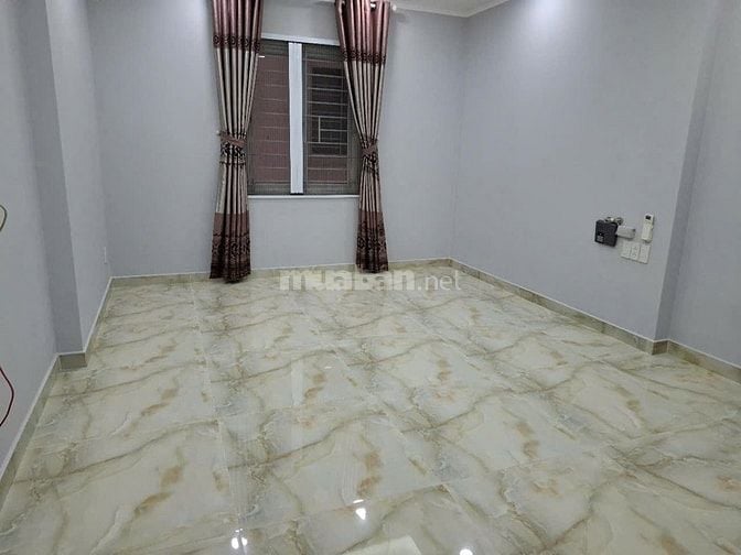 Cho thuê nhà đẹp mặt tiền Tên Lửa 25 triệu