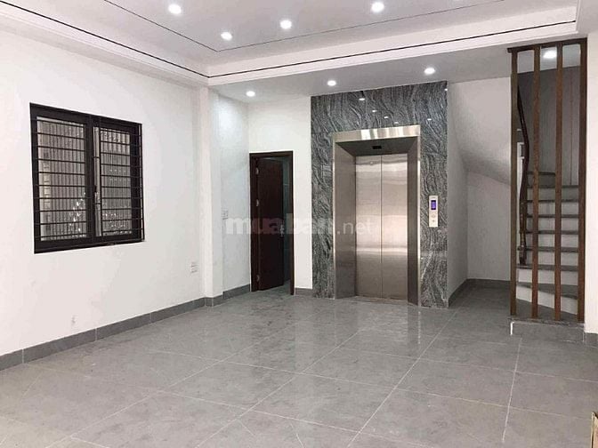 BÁN NHÀ PHỐ ÁI MỘ - LÔ GÓC 4.7M - THANG MÁY, GARA Ô TÔ - 16 TỶ