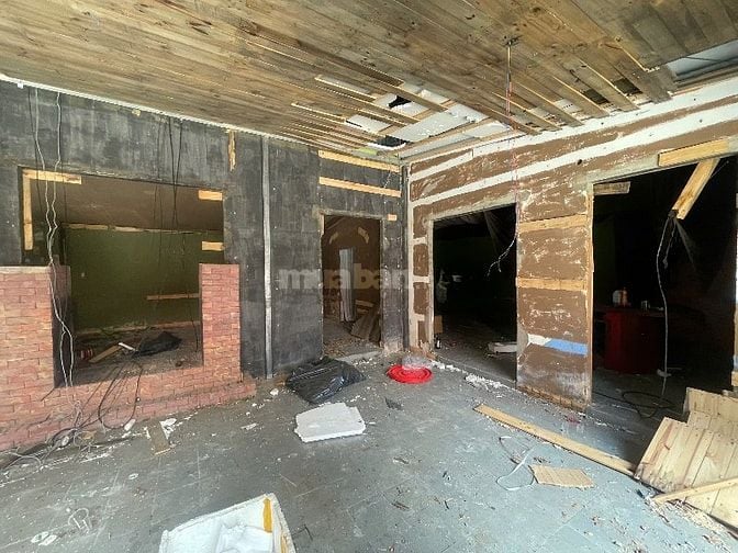Cho thuê khuôn viên kinh doanh gần 1000m2 ngay trung tâm Biên Hoà