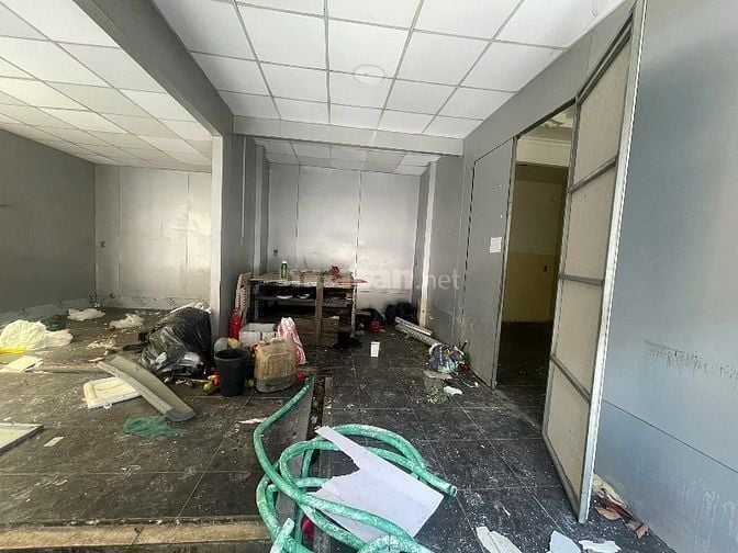 Cho thuê khuôn viên kinh doanh gần 1000m2 ngay trung tâm Biên Hoà