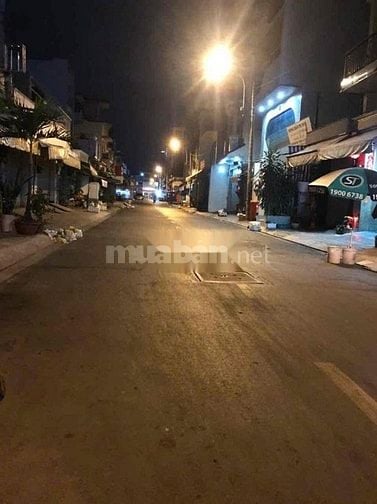 Cho thuê nhà mặt tiền Trang Tử, P.14, Q.5 giá 40tr