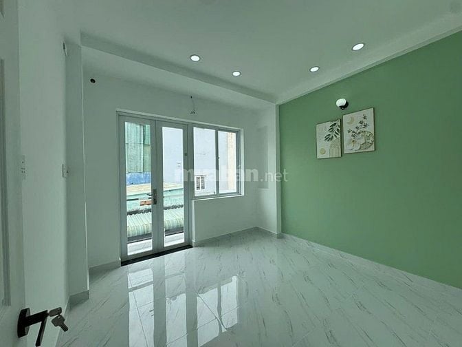 3 tầng đúc BTCT- Âu Dương Lân P.3, Q.8 gần trường Khánh Bình SHR 