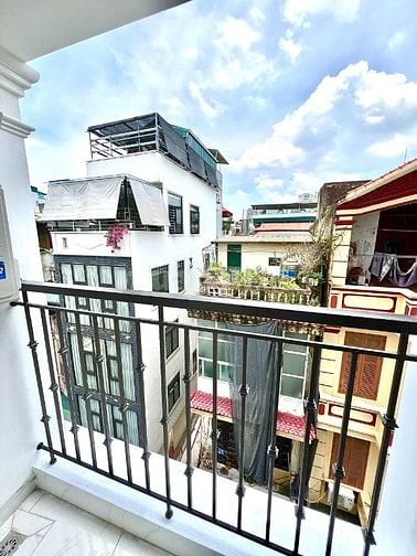 CCMN ngõ 168 Kim Giang ( Ngõ to 2 oto, nhiều tiện ích, PCCC đầy đủ)