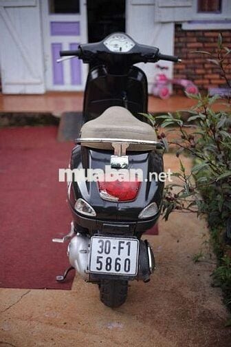 Vespa nhập xăng cơ bán rẻ cho ai có đam mê dọn lại