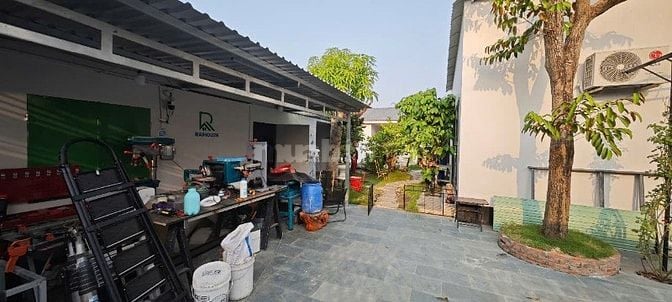 Chủ kẹt tiền cần bán nhà vườn đẹp như resort chỉ cách Tp.HCM 9km