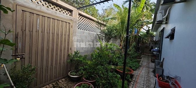 Chủ kẹt tiền cần bán nhà vườn đẹp như resort chỉ cách Tp.HCM 9km