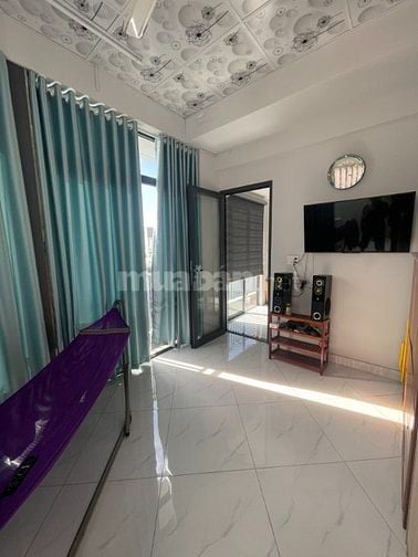 NHÀ GÓC HXH Q.7 – 4 TẦNG – THANG MÁY– NỘI THẤT XỊN – GIÁ CHỈ 9.99 TỶ