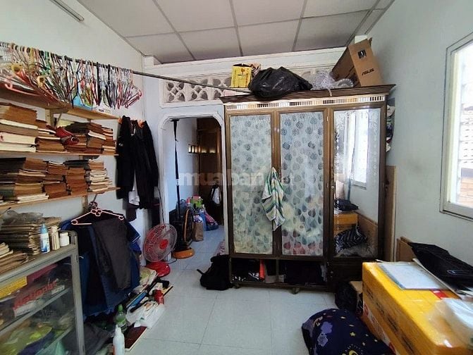 Nhà hiếm chính chủ giá tốt, trung tâm Chợ Lớn, 3 PN 3 tầng kiên cố