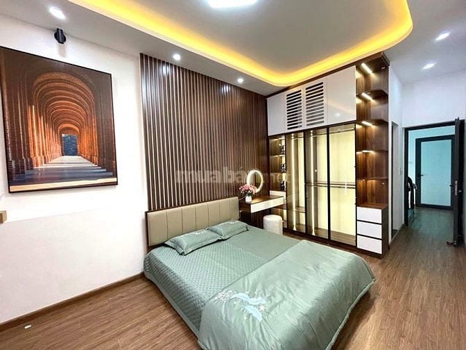 Bán Gấp Nhà Lô Góc Ô tô Đỗ Cửa Mỹ Đình Nam Từ Liêm 40m2-6 Tầng- Giá ch
