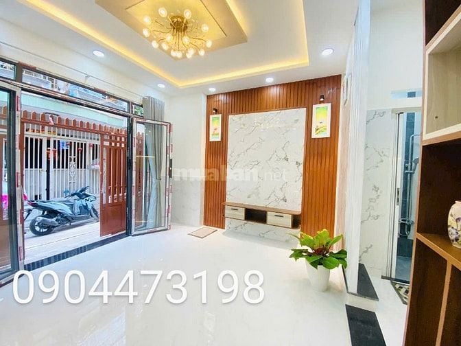 Nhà mới, nội thất cao cấp,sang tên trong ngày, thương lượng nhẹ