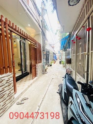Nhà mới, nội thất cao cấp,sang tên trong ngày, thương lượng nhẹ