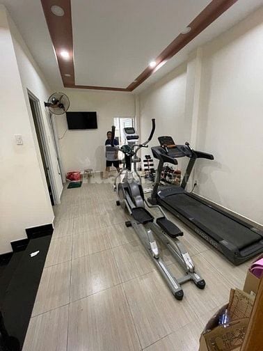 Gần Cầu Rạch Đĩa, DT 6x27m, Đường 12m