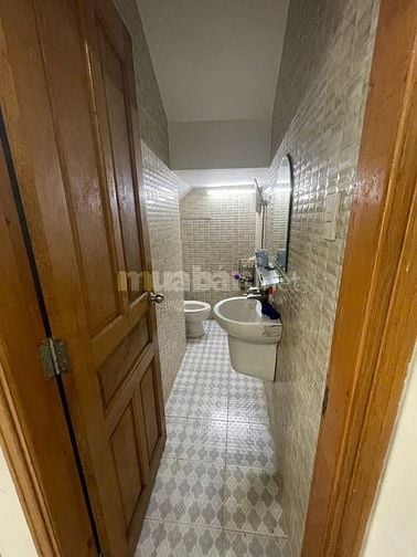 Gần Cầu Rạch Đĩa, DT 6x27m, Đường 12m
