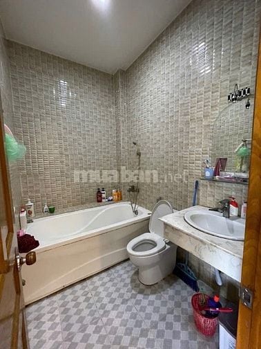 Gần Cầu Rạch Đĩa, DT 6x27m, Đường 12m