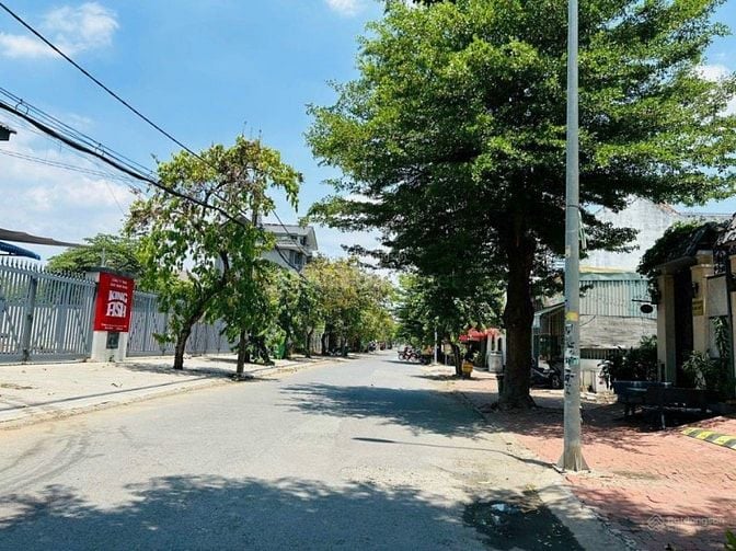 1 số lô đất vị trí đẹp giá tốt chủ gửi bán gấp tại D/A Nam Long quận 9