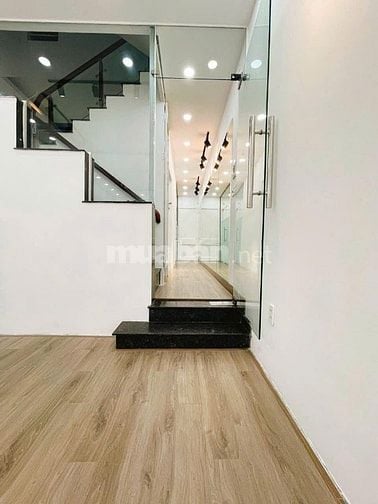 Cho thuê nhà hẻm xe hơi 386A Lê Văn Sỹ, Phường 13, Quận 3
