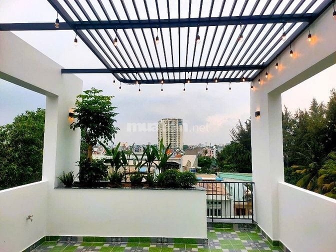 Bán nhà mới 4 tầng đường 24 Linh Đông, full nội thất cao cấp