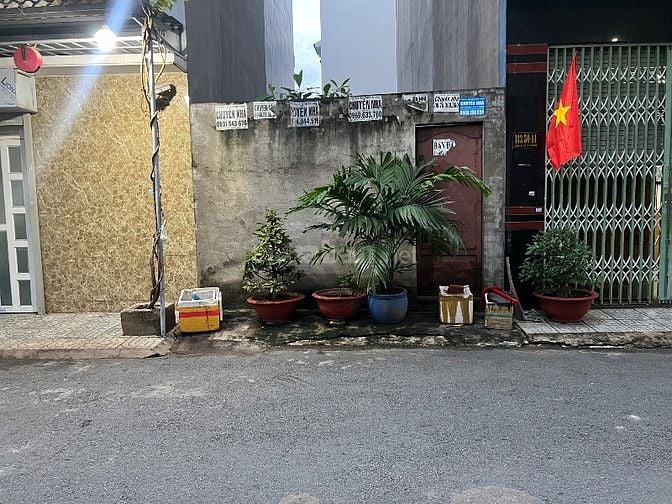 Bán nhà nát khu VIP hẻm xe hơi 6m Cống Lở, P15, Q.Tân Bình.